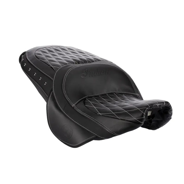 Indian Motorcycle Genuine Leather Standard Reach Heated Touring Seat, Black | 2882563-02