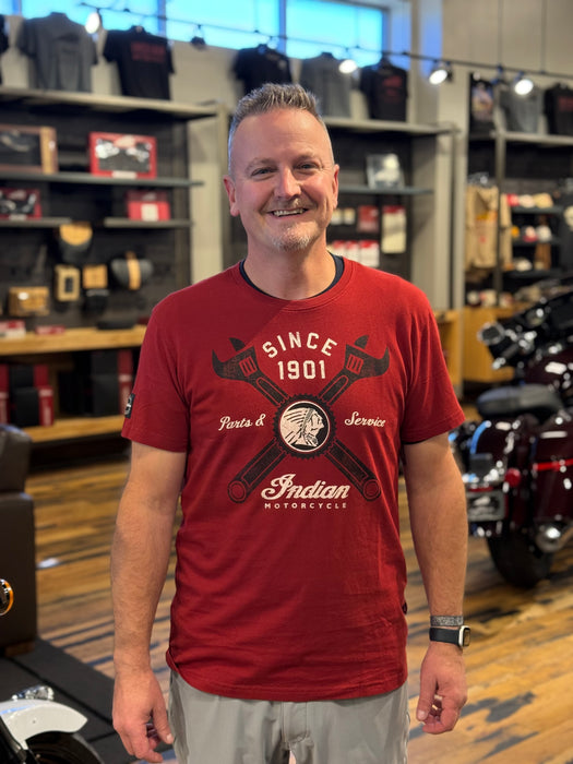 Indian Motorcycle Men's Parts and Service Graphic T-Shirt, Red | 2866607