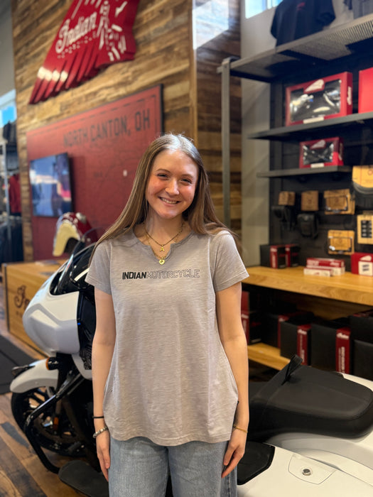 Indian Motorcycle Women's Logo Back Pleat Tee, Gray | 2866393